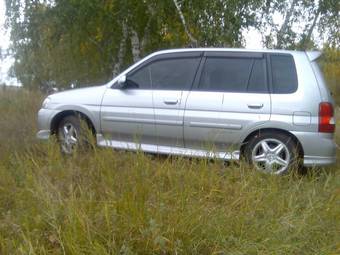 2002 Mazda Demio Photos