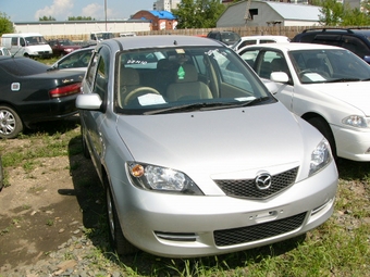 2003 Mazda Demio