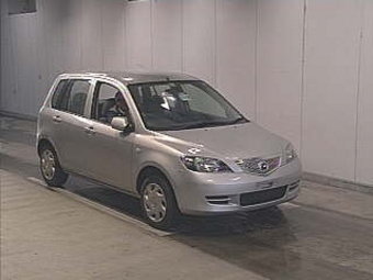 2003 Mazda Demio