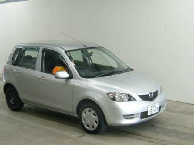 2003 Mazda Demio