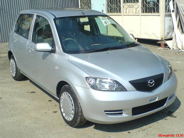 2003 Mazda Demio