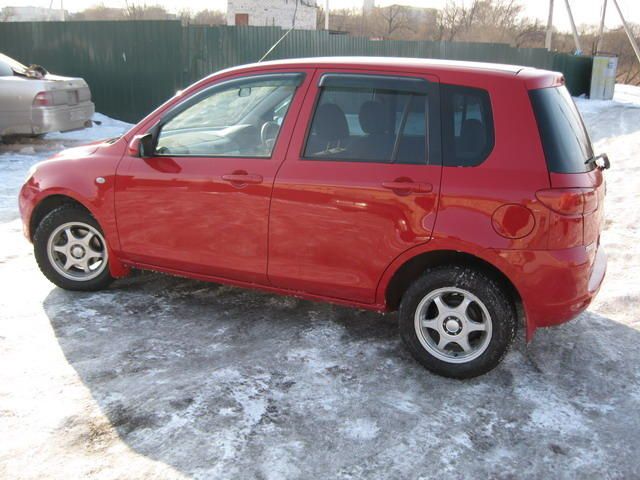 2003 Mazda Demio