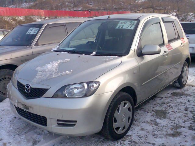 2003 Mazda Demio