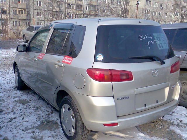 2003 Mazda Demio