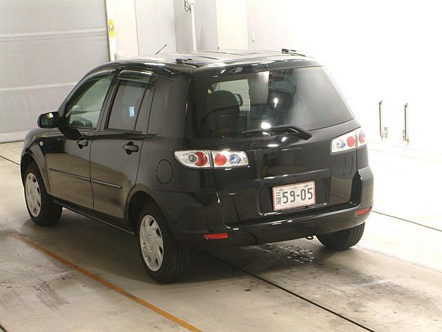 2003 Mazda Demio