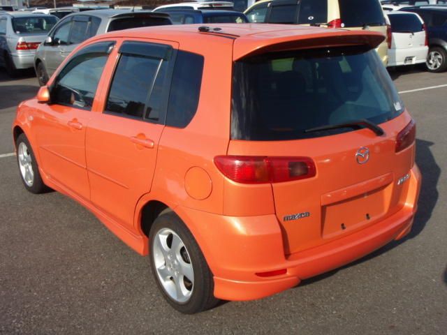 2003 Mazda Demio