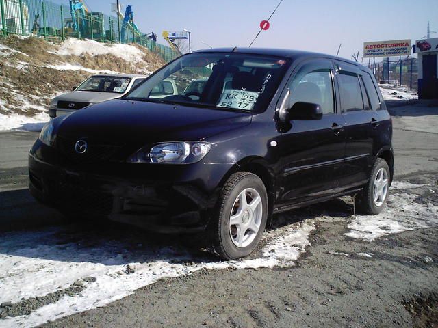 2003 Mazda Demio
