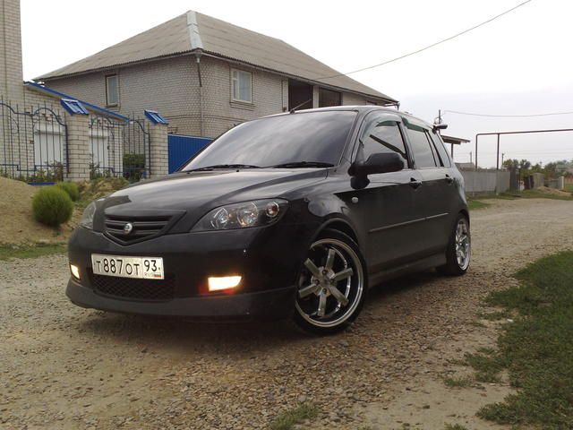 2003 Mazda Demio