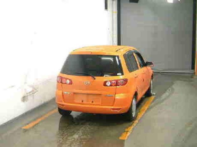 2003 Mazda Demio