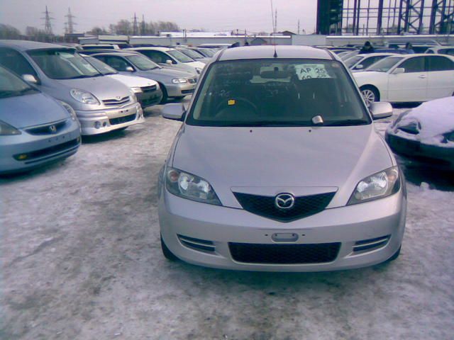 2003 Mazda Demio