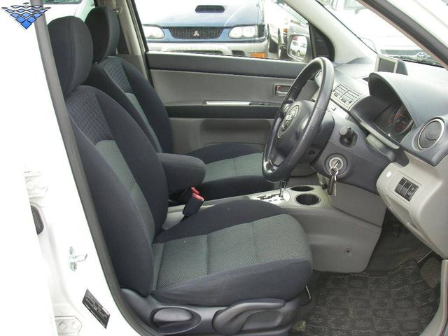 2003 Mazda Demio