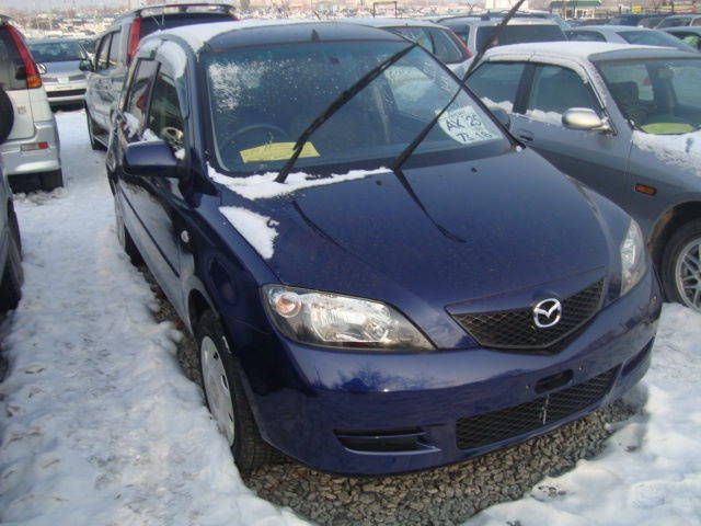 2003 Mazda Demio