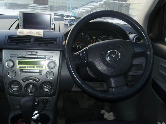 2003 Mazda Demio