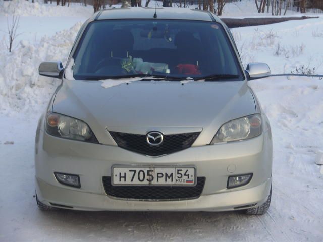 2003 Mazda Demio