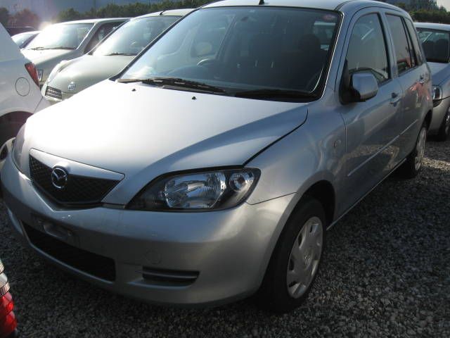 2003 Mazda Demio