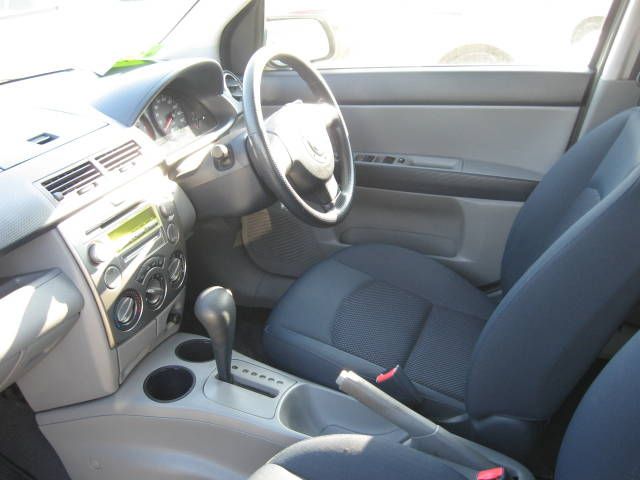 2003 Mazda Demio