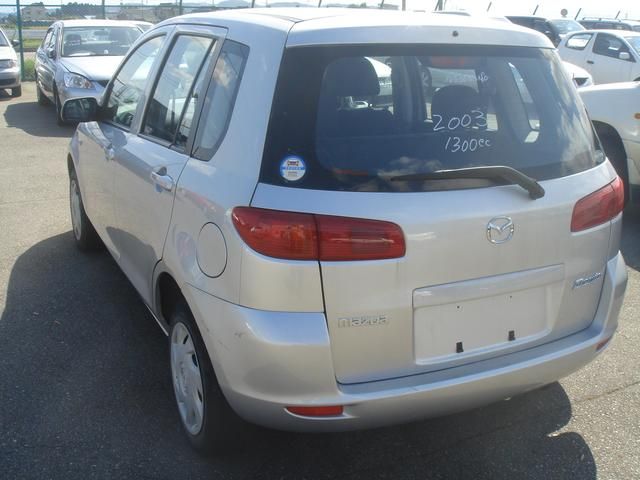 2003 Mazda Demio