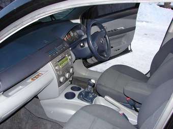 2003 Mazda Demio