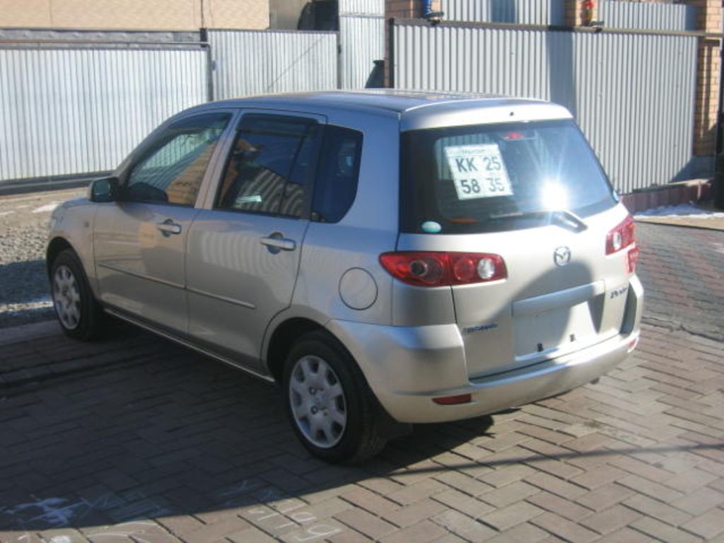 2003 Mazda Demio