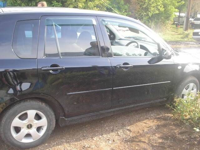 2003 Mazda Demio