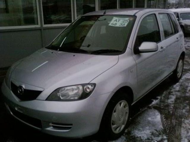 2003 Mazda Demio