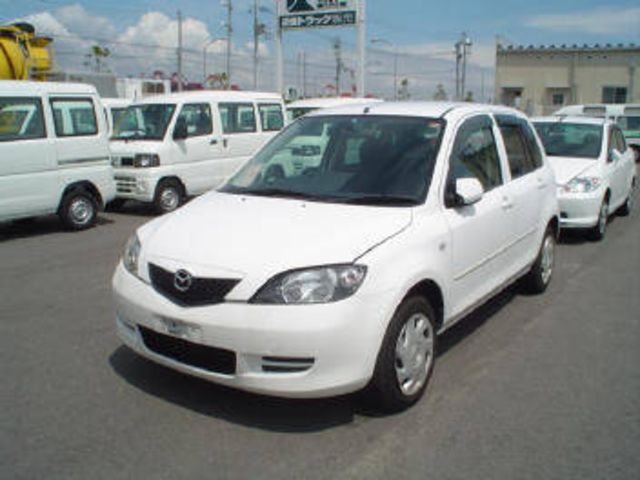 2003 Mazda Demio