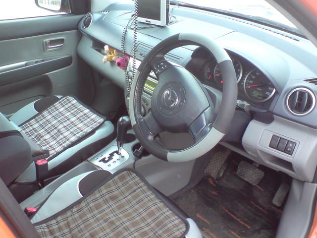 2003 Mazda Demio
