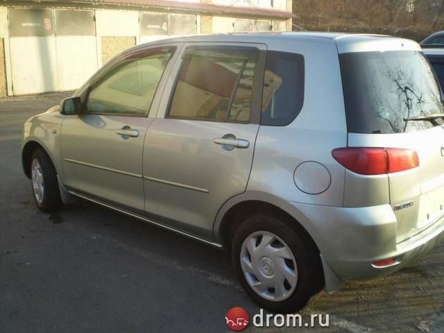 2003 Mazda Demio