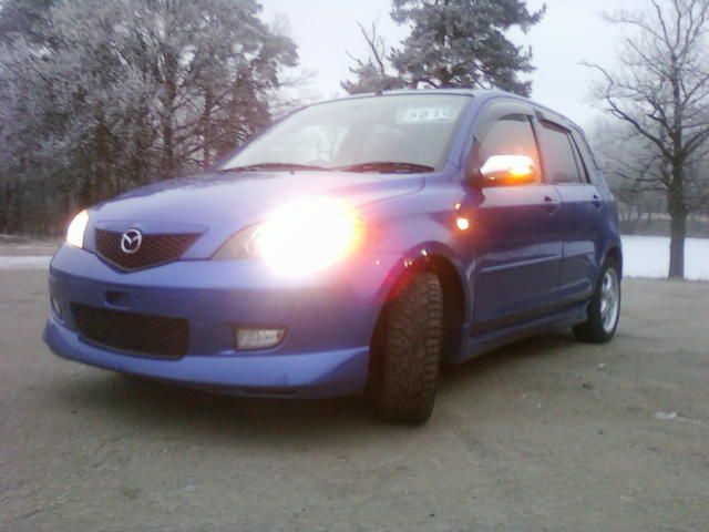 2003 Mazda Demio