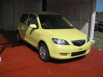 2003 Mazda Demio