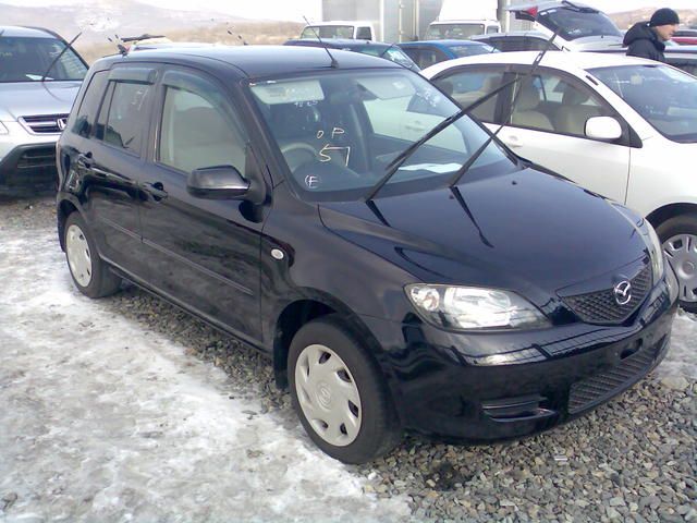 2003 Mazda Demio