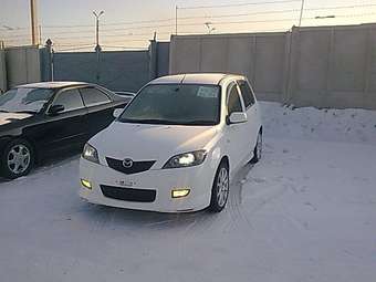 2003 Mazda Demio