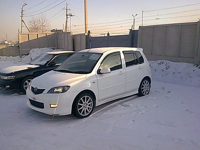 2003 Mazda Demio