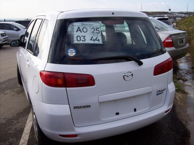 2003 Mazda Demio