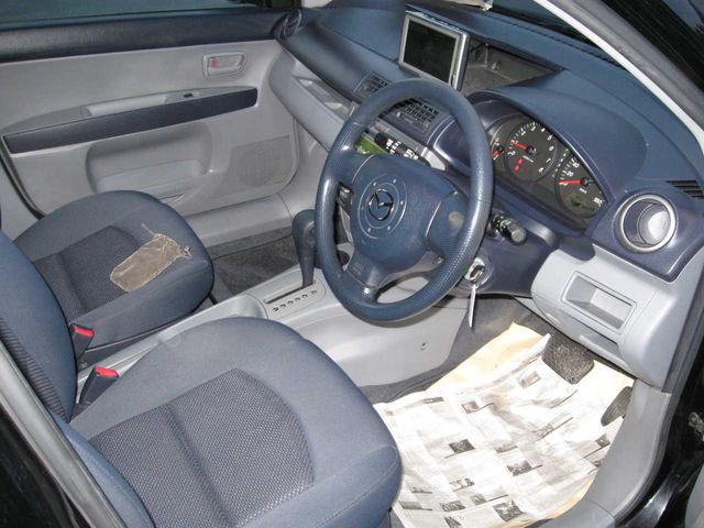 2003 Mazda Demio