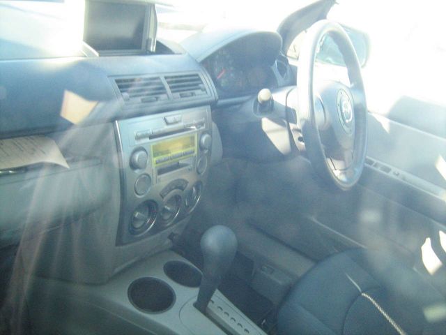 2003 Mazda Demio
