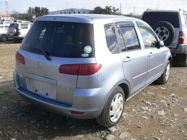 2003 Mazda Demio