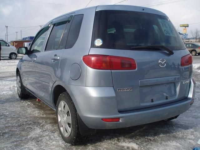 2003 Mazda Demio