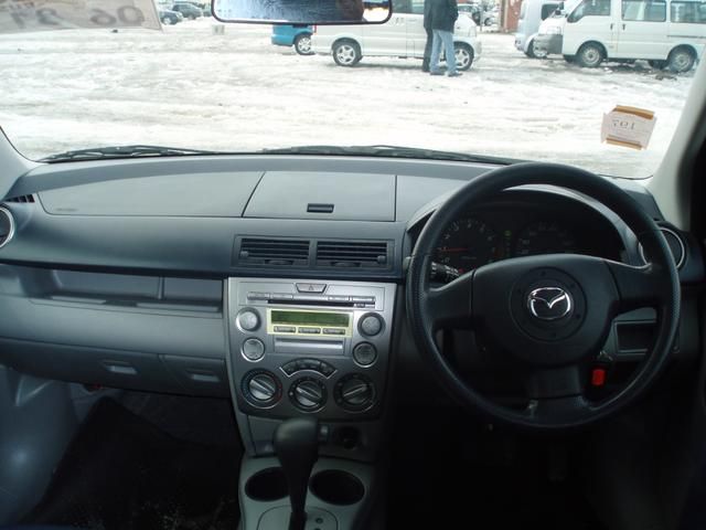 2003 Mazda Demio