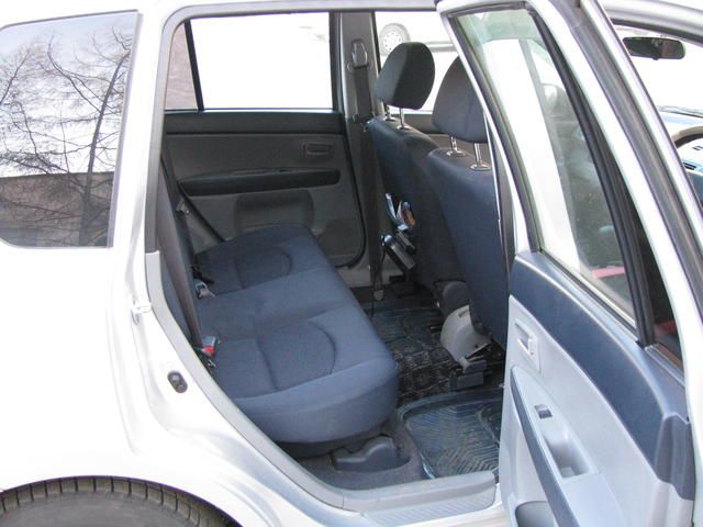 2003 Mazda Demio