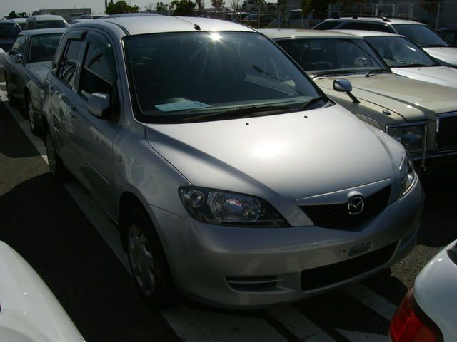 2003 Mazda Demio