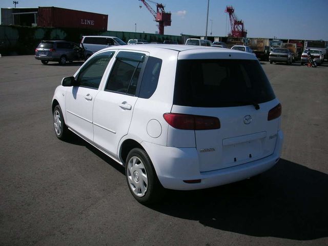 2003 Mazda Demio