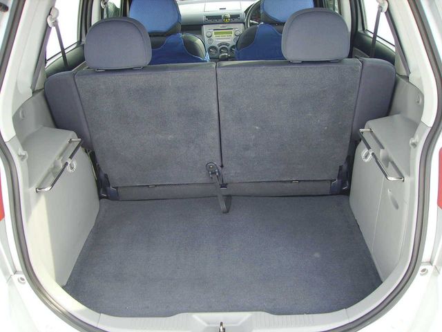 2003 Mazda Demio
