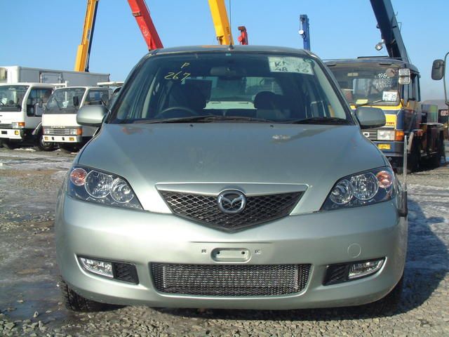 2003 Mazda Demio