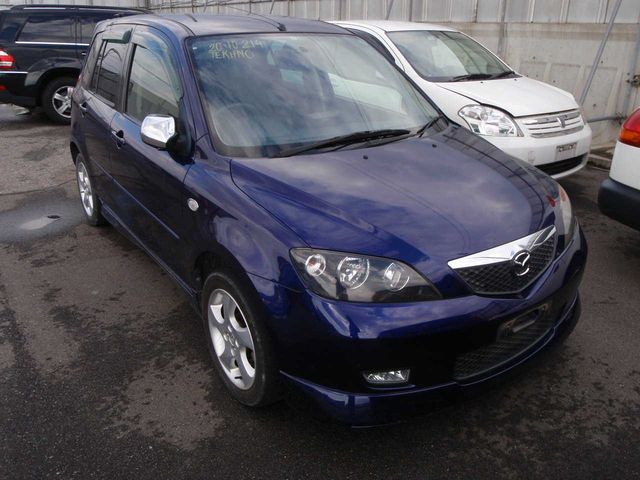 2003 Mazda Demio
