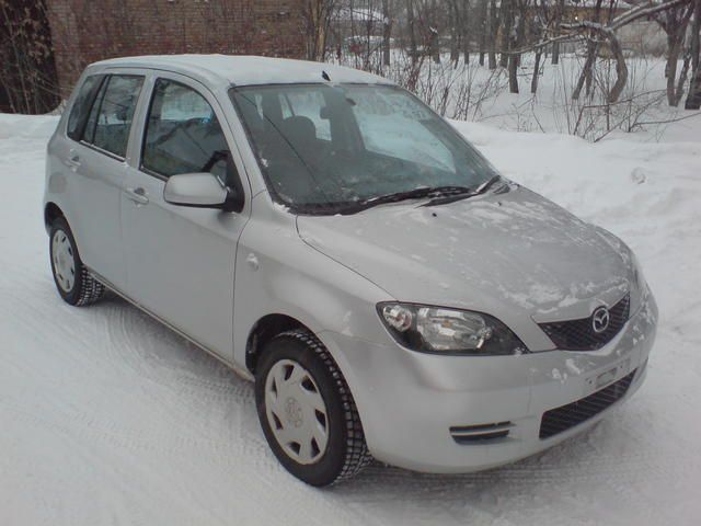 2003 Mazda Demio