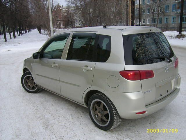 2003 Mazda Demio