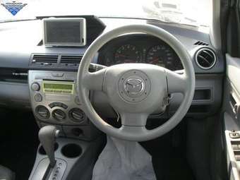 2003 Mazda Demio