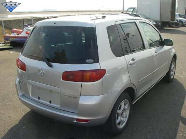 2003 Mazda Demio