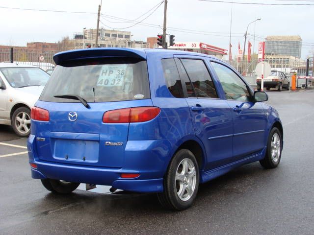 2003 Mazda Demio